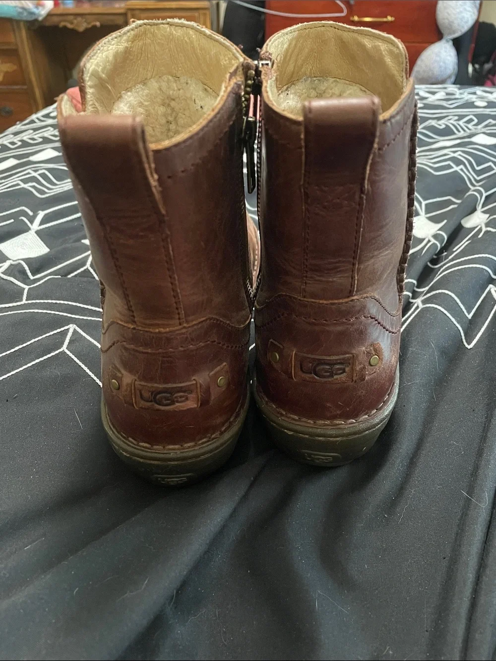Ugg winter boots woman